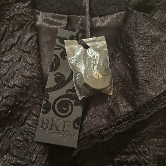 BUCKLE lace overlay black jacket - Picture 3 of 4